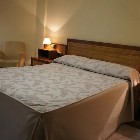 Hotel Puente *